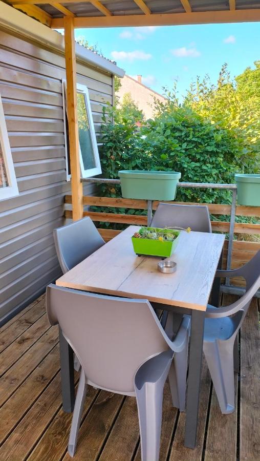 Aux Lauriers Sur Meuse Appartement Lacroix-sur-Meuse